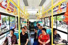 湖南藍(lán)山：柴油車變純電動(dòng) 低碳公交百姓贊