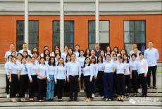 百年樹人，立德育仁 