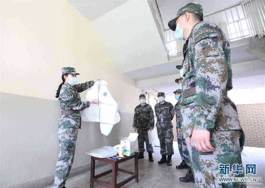 （國(guó)際疫情·圖文互動(dòng)）（4）通訊：幫助“巴鐵”渡過疫情難關(guān)——記解放軍抗疫專家組在巴戰(zhàn)“疫”