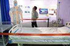 中國科技館恢復(fù)開館 “方艙醫(yī)院”搬進展廳