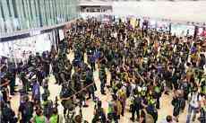 香港?警方揭假記者非法集結堵路 妨礙執(zhí)法