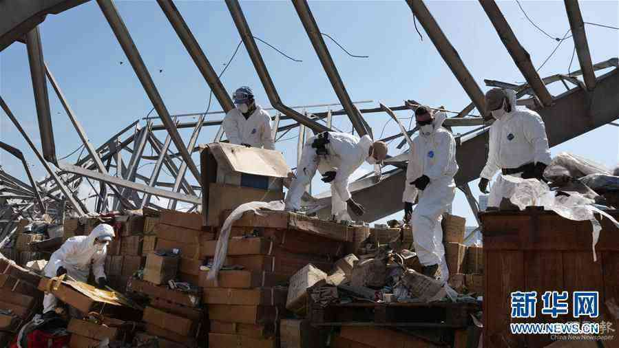 (國際·圖文互動)(1)通訊:穿行在廢墟間的五星紅旗——記中國維和官兵貝魯特港災(zāi)后援助行動