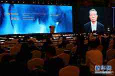 鐘南山：戰(zhàn)勝疫情需要更高級(jí)別、更緊密的全球合作