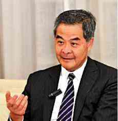 梁振英：絕不能讓外國(guó)傀儡進(jìn)治港班子 必須完善選舉制度