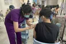 臺當局不讓陸生打疫苗 藍營批不公平