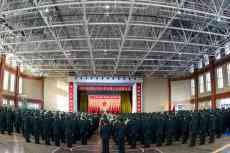 授銜！400余名新兵迎來屬于自己的高光時刻！