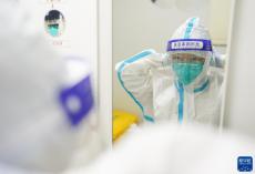 上海：核酸檢測實驗室設(shè)備24小時不停機