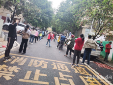 姚嵐：從“黨員教師”到“抗疫志愿者” 彰顯大愛與擔(dān)當(dāng)！