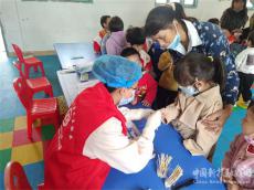 汝城縣泉水鎮(zhèn)衛(wèi)生院開展“關(guān)愛兒童，免費(fèi)體檢”活動(dòng)