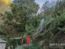 益陽安化發(fā)生山林大火，代縣長(zhǎng)親臨現(xiàn)場(chǎng)指揮滅火