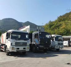 重慶巫溪：數(shù)十臺環(huán)衛(wèi)車享無牌“特權” 百姓安全誰保障？