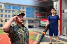 這個(gè)兵哥哥“藍(lán)朋友”，你愛了嗎？