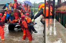 保障人民群眾生命財(cái)產(chǎn)安全 東北各界抗擊洪災(zāi)一線見聞