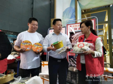 20余種“珠暉產(chǎn)”齊聚中部農(nóng)博會(huì) “衡陽(yáng)魚(yú)丸”倍受寵愛(ài)