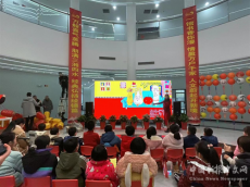 湖南臨湘市圖書館舉辦少兒繪本閱讀“繪玩”故事會