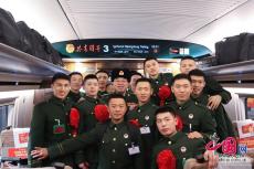 退伍季：飄雪的站臺，是離別，也是新開始