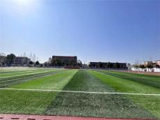 投資400萬元！沅江市共華鎮(zhèn)初級(jí)中學(xué)體育運(yùn)動(dòng)場(chǎng)竣工