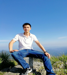 何耀宇：師德引領(lǐng) 率先垂范 以德治校