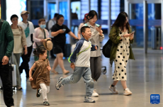 鐵路端午小長假迎客流高峰