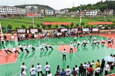 湖南隆回縣黃金井村別樣端午“拔”出精彩