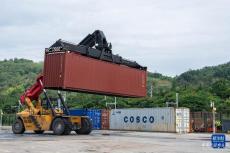 “湘粵非”陸海聯(lián)運國際班列累計開行1000列