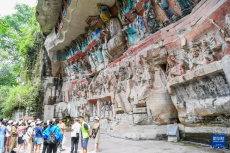 在大足石刻感受石窟藝術(shù)魅力