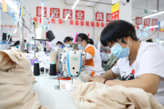 湖南祁東縣白地市鎮(zhèn)：賦能鄉(xiāng)村車(chē)間 優(yōu)化營(yíng)商環(huán)境