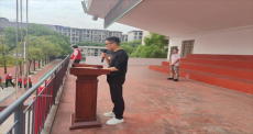 衡陽(yáng)市實(shí)驗(yàn)中學(xué)開展“清潔校園，彎腰力行”啟動(dòng)儀式
