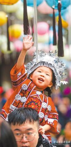 假日消費熱力足