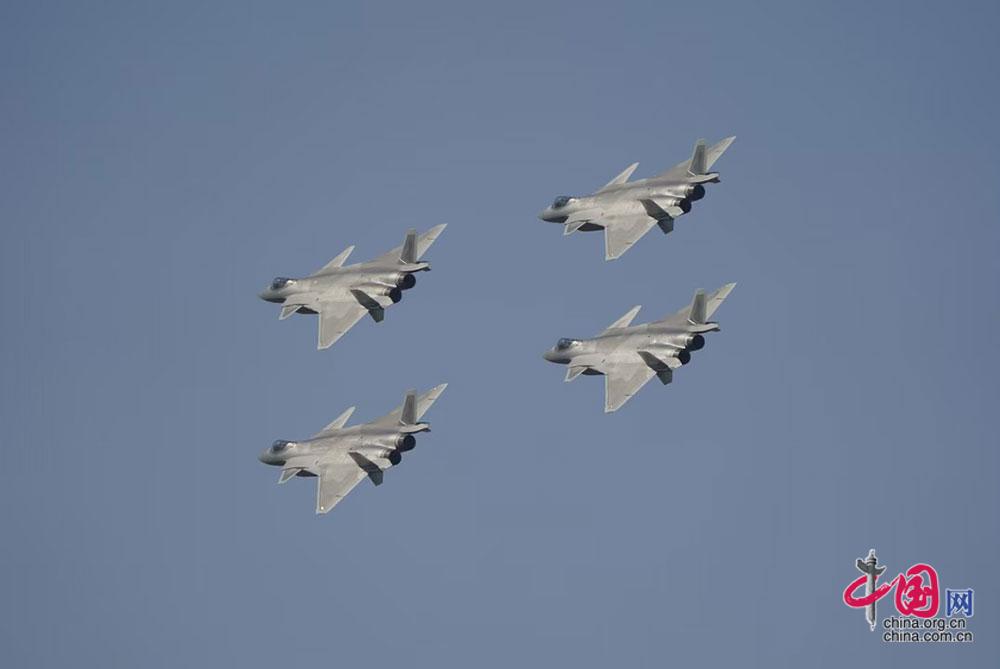 11月8日，殲-20在飛行訓(xùn)練中。中國網(wǎng) 楊佳攝影