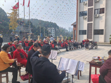 湖南新寧：國粹京劇獻藝福利院，愛心票友情暖夕陽紅