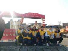 “厚德星沙 冬日暖陽”長沙縣果園鎮(zhèn)：新春集市助售獻愛心