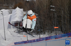 亞冬會｜自由式滑雪——李方慧奪得中國體育代表團(tuán)首金