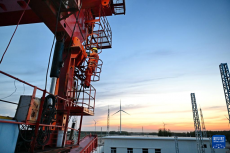 雄商高鐵河北段架梁施工全部完成