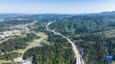 貴平高速公路建設(shè)進入沖刺階段