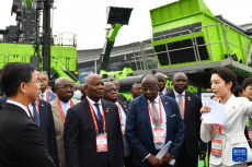 非洲50國(guó)駐華外交官走進(jìn)湖南：中非合作會(huì)越來(lái)越好！