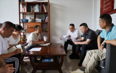 珠暉區(qū)主要領(lǐng)導(dǎo)赴聯(lián)點(diǎn)村走訪調(diào)研鄉(xiāng)村振興工作