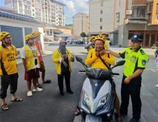 錦屏公安交警大隊(duì)聯(lián)合縣總工會(huì)走進(jìn)美團(tuán)開展交通安全宣傳