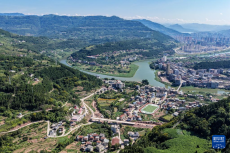 西渝高鐵鎮(zhèn)安隧道貫通