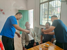 黃土礦鎮(zhèn)開展城鄉(xiāng)居民養(yǎng)老保險(xiǎn)待遇暫停人員認(rèn)證工作