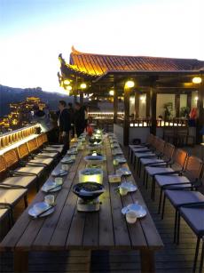 湘西王村草堂客棧：瀑布上的土家風情體驗