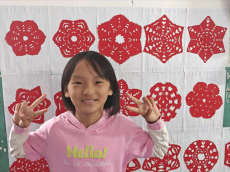 楓香學(xué)校舉辦“慶國慶，迎中秋”主題環(huán)創(chuàng)評(píng)比活動(dòng)