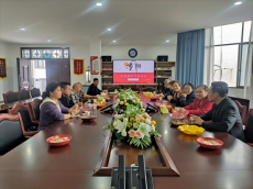 衡陽市第十五中學(xué)：九九重陽敘深情，銀齡重返暖校園