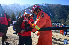 青海祁連：消防進(jìn)林區(qū) 共筑“防火墻”