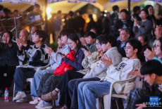 浙江諸暨：社區(qū)共富市集助力城市夜經(jīng)濟(jì)