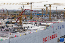 東方樞紐上海東站主站房混凝土主體結(jié)構(gòu)封頂